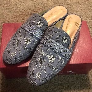 Blue Patterned Sandals